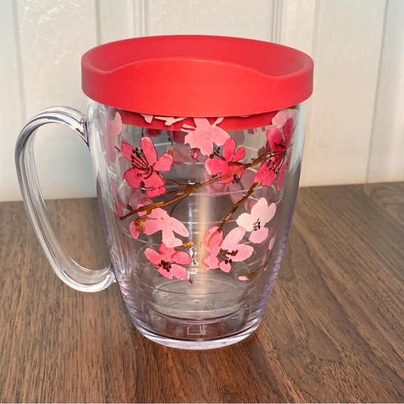 Tervis Japanese Cherry Blossom Insulated Mug with Pink Lid. - Picture 1 of 5